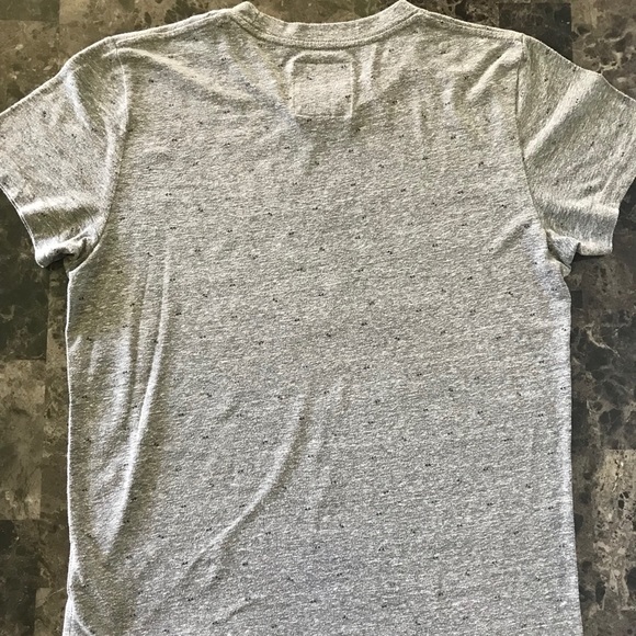 Men’s Medium A&F Gray T-Shirt - Picture 6 of 7